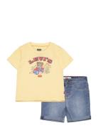 Ws-Woven Short Set Sets Sets With Short-sleeved T-shirt Yellow Levi's