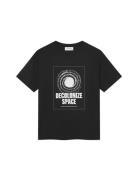 Wwbobby Tee Space 25220 Tops T-shirts Short-sleeved Black WOOD WOOD