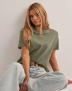 Selected Femme - Grønn - Slfessential Ss Boxy Tee Noos