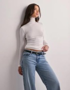 Nelly - Hvit - Soft Turtleneck Top