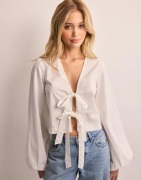 Nelly - Hvit - Favorite Bow Blouse