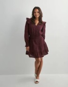 Neo Noir - Rød - Aran S Voile Dress