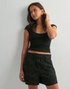 Pieces - Svart - Pcvilde Mw Shorts Wvn Noos