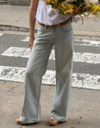 Nelly - Blå - Low Waist Loose Jeans