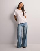 Vero Moda - Hvit - Vmnaima Ss O-Neck T-Shirt Vma Noos