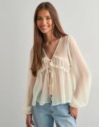 Nelly - Hvit - Effortless Crincle Blouse