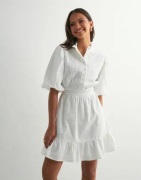 Vero Moda - Hvit - Vmclover 2/4 High Neck Short Dress