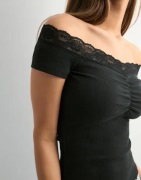 Nelly - Svart - Rib Lace Off Shoulder Top