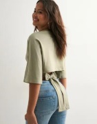 Nelly - Grønn - Open Back Tie Tee