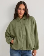 Nelly - Grønn - Puffy Pleat Brushed Jacket