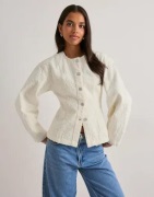 Nelly - Hvit - Shaped Textured Jacket