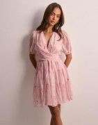 Neo Noir - Rosa - Wendi Flower Crepe Dress
