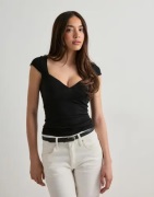Nelly - Svart - Sweetheart Cap Sleeve Top